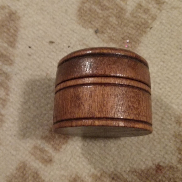 Special wooden ring holder - Picture 3 of 4